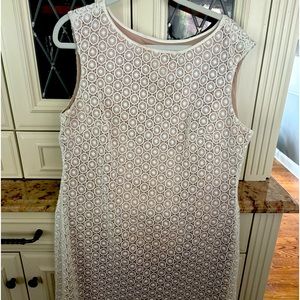 Jessica Howard embroidered lined shift dress